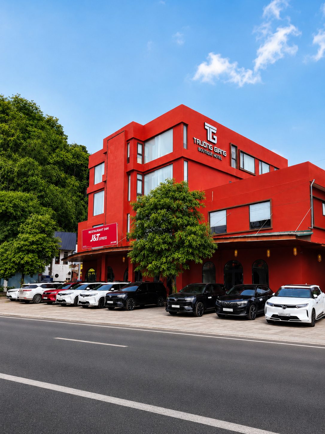 Mặt tiền Trường Giang Boutique Hotel