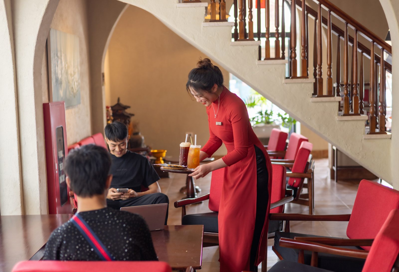 Sảnh lễ tân Trường Giang Boutique Hotel